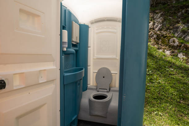 Portable Toilet Options We Offer in Bennett, CO